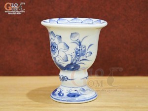 Cốc phật thủ men lam vẽ Sen Tài Lộc, cao 13cm