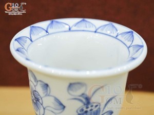 Cốc phật thủ men lam vẽ Sen Tài Lộc, cao 13cm