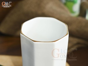 Cốc sứ bát giác men trắng kẻ chỉ vàng