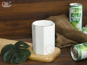 Cốc sứ bát giác men trắng kẻ chỉ vàng