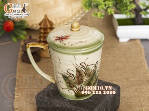 Cốc sứ có nắp men vuốt vẽ chuồn khoai 320ml