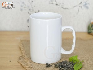 Cốc sứ dáng cao quai nắm men trắng, 450ml