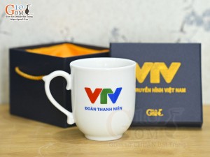 Cốc sứ dáng chóp lửa men trắng, in logo VTV Đoàn Thanh Niên, 400ml