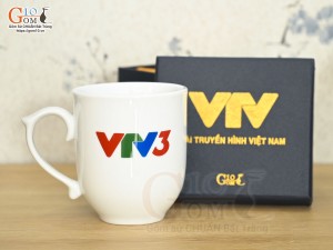 Cốc sứ dáng chóp lửa men trắng in logo VTV3, 400ml