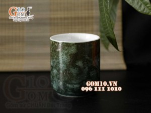 Cốc sứ dáng trụ men đá, màu rêu