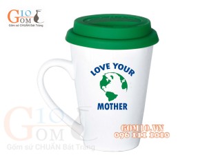Cốc sứ dáng vát men trắng nắp silicon, in chữ LOVE YOUR MOTHER, 400ml