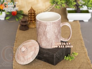 Cốc sứ quai tròn có nắp men đá, màu hồng đất, 350ml