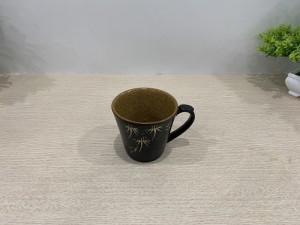 Cốc sứ men gốm khắc trúc dung tích 150ml