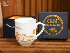 Cốc sứ men trắng họa tiết Mã Đáo Thành Công, 400ml