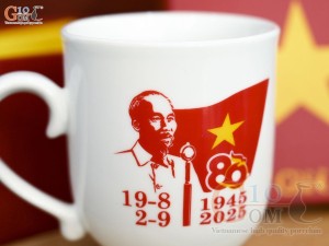 Cốc sứ mừng Đại lễ kỷ niệm 80 năm Cách mạng tháng 8 và Quốc khánh 2/9