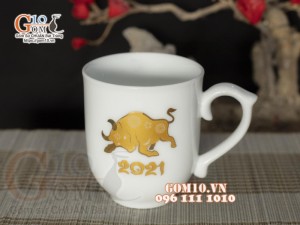 Cốc sứ quà tặng linh vật Tân Sửu 2021