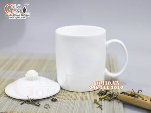 Cốc sứ quai tròn men trắng có nắp, 350ml