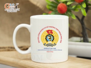 Cốc sứ quai tròn men trắng, in logo quà tặng