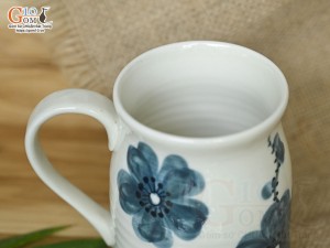 Cốc sứ vuốt tay xuất dư Châu Âu, men bóng vẽ hoa xanh, 400ml