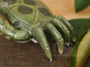 Cua sứ men xanh dài 16cm