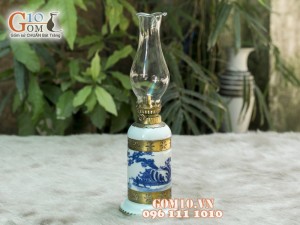 Đèn dầu men rong cổ dáng ống, vẽ cảnh sơn thủy