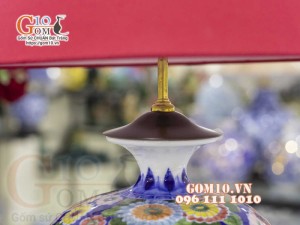 Đèn sứ Phong Thủy men màu vẽ Cá Chép Liên Hoa, cao 60cm