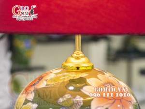 Đèn sứ Phong Thủy men màu vẽ Cá Chép Liên Hoa nền xanh, cao 52cm