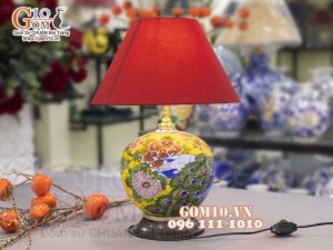 Đèn sứ Phong Thủy men màu vẽ Công Đào Phú Quý, cao 50cm
