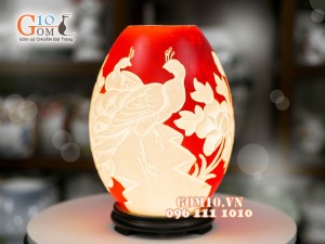 Đèn tinh dầu dáng trứng cao khắc Đôi chim công bên hoa Mẫu Đơn cao 23cm