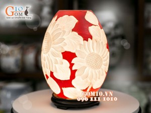 Đèn tinh dầu dáng trứng cao khắc hoa Mẫu Đơn cao 23cm