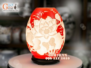 Đèn tinh dầu dáng trứng cao khắc Hoa sen cao 23cm