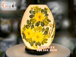 Đèn tinh dầu dáng trứng cao vẽ hoa vàng cao 23cm