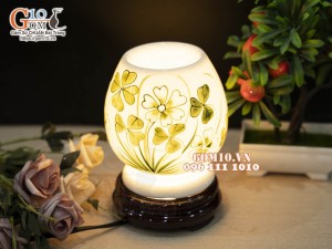 Đèn xông tinh dầu dáng cao họa tiết hoa, cao 18cm
