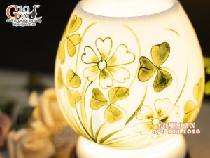 Đèn xông tinh dầu dáng cao họa tiết hoa, cao 18cm
