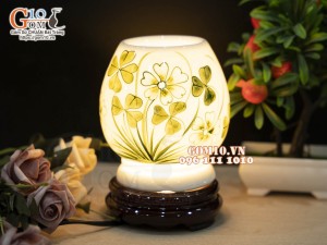 Đèn xông tinh dầu dáng cao họa tiết hoa, cao 18cm