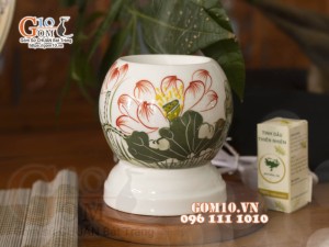 Đèn xông tinh dầu hoa sen, cao 11cm