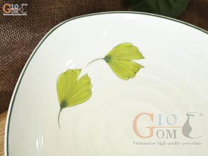 Đĩa ảo men kem vẽ lá Như Ý, đường kính 18cm