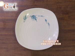 Đĩa ảo men kem vẽ lá Trúc xanh 22cm