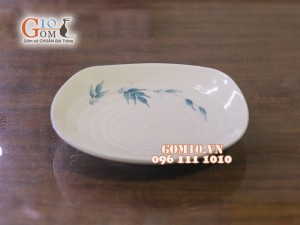 Đĩa ảo men kem vẽ lá Trúc xanh 20cm