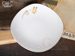 Đĩa ảo men trắng hoa Sen kẻ viền vàng 24k, đường kính 22cm