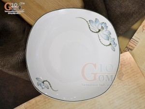 Đĩa ảo men trắng vẽ hoa Sen xanh, 22cm