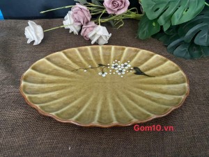 Đĩa bầu dục Hoàng thổ họa tiết Hoa Đào 31x21cm