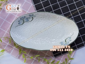 Đĩa bầu dục sần men kem vẽ sen xanh - Chỉ xanh, 34x20cm