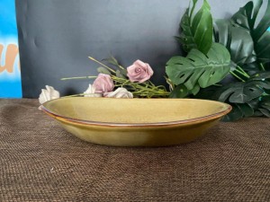 Đĩa bầu dục sâu Hoàng thổ họa tiết Hoa Đào 23x16cm