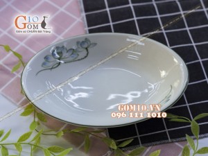 Đĩa bầu dục sâu men kem vẽ sen xanh - Chỉ xanh, 24x16,5cm