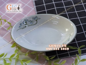 Đĩa bầu dục sâu men kem vẽ sen xanh - Chỉ xanh, 24x16,5cm