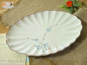 Đĩa bầu dục vân men kem vẽ hoa Đào xanh, 31x21cm