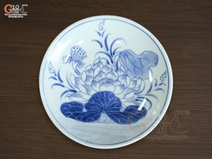 Đĩa cau men lam vẽ Sen Đại Cát, đường kính 14cm