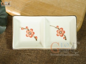 Đĩa gia vị 2 ngăn men kem vẽ hoa Đào đỏ