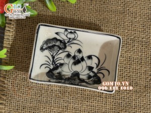 Đĩa gia vị chữ nhật men chàm cổ họa tiết Sen đen