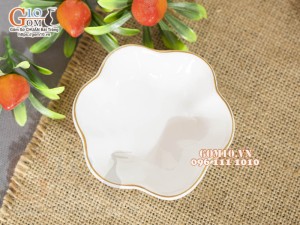 Đĩa gia vị hoa 6 cánh men trắng, kẻ chỉ vàng kim