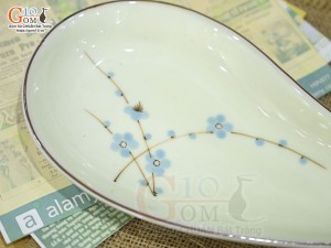 Đĩa giọt nước men kem vẽ đào xanh 26x13cm