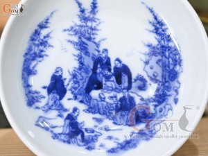 Đĩa kê chén men lam cảnh trúc lâm thất hiền, đường kính 9.5cm