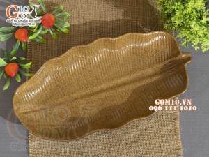 Đĩa lá chuối gốm vàng, 31x15 cm