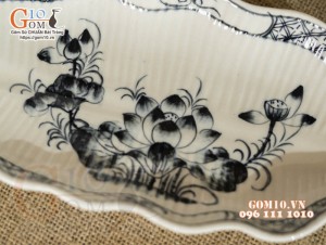 Đĩa lá chuối men chàm cổ họa tiết Sen đen, 26x13cm